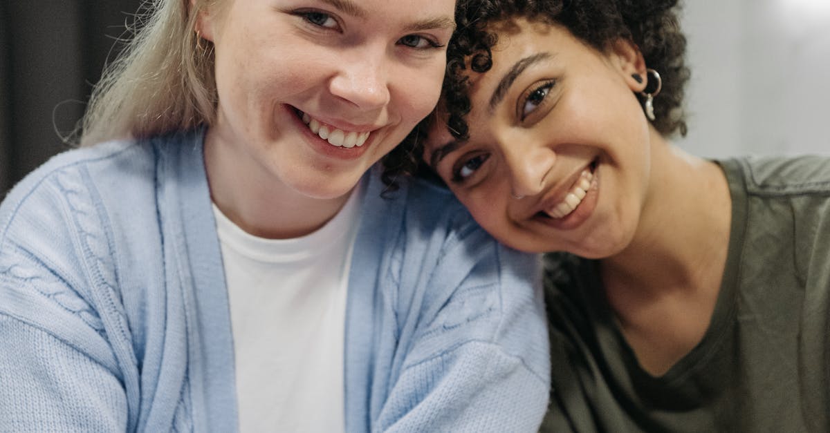 AI Girlfriends vs. Virtual Reality Companions: What's the Difference?