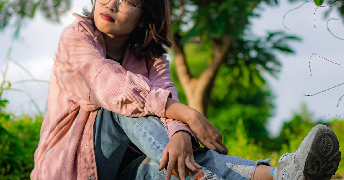 Exploring the Depth of Emotional Connection with Virtual Partners